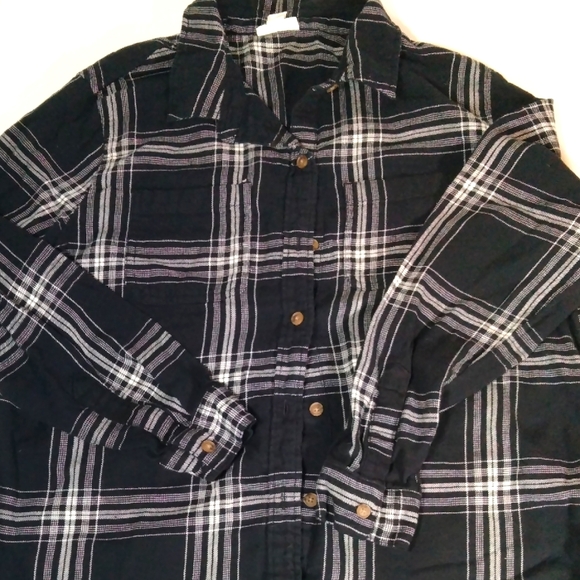 A.n.a. Black White Plaid Long Sleeve Button-Up Shirt Size M Spring Outdoor Fall - Picture 1 of 10